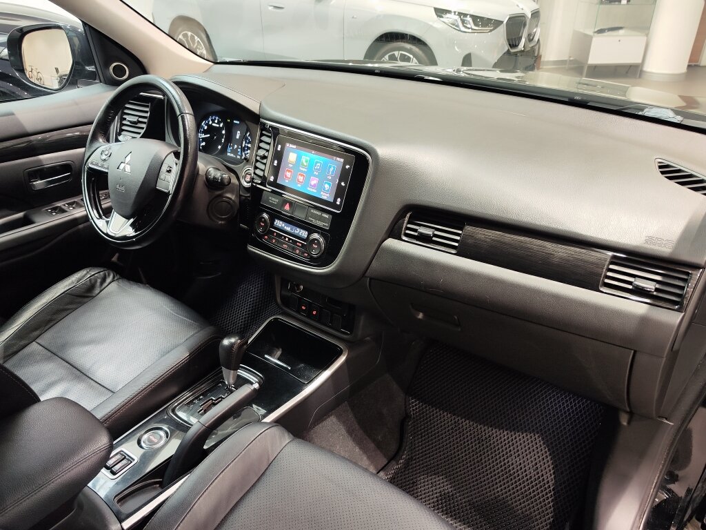Автомобиль Mitsubishi Outlander 2.0 CVT (146 л.с.) 4WD - 11