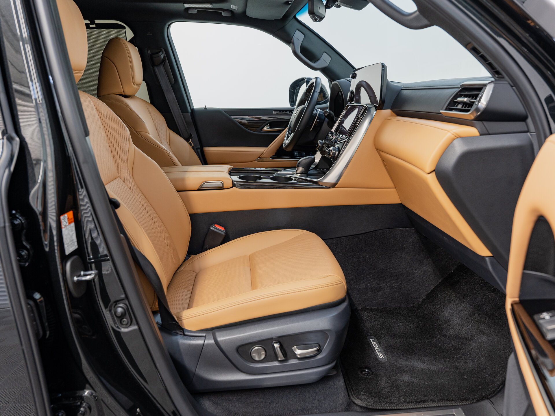 Автомобиль Lexus LX 700h 3.4hyb AT (457 л.с.) 4WD - 10