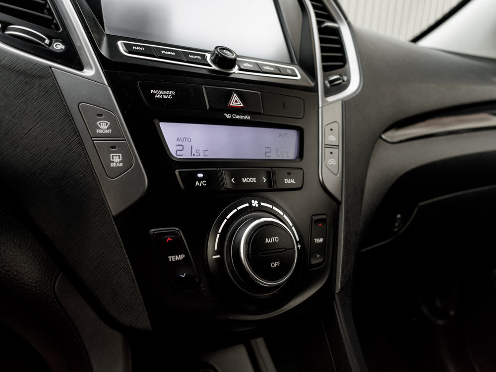 Купить Hyundai Santa Fe 2.4 AT (175 л.с.) 4WD, 2013 в Екатеренбурге