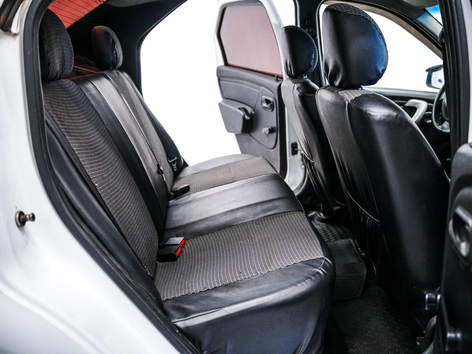 Renault Logan 2012 20
