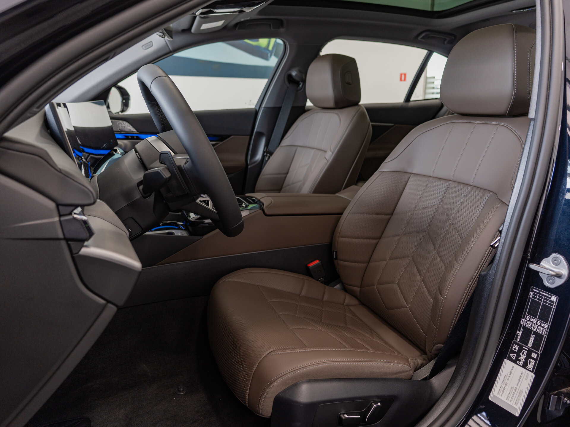 Автомобиль BMW 5 серии 530Li xDrive 2.0 AT (258 л.с.) 4WD - 18