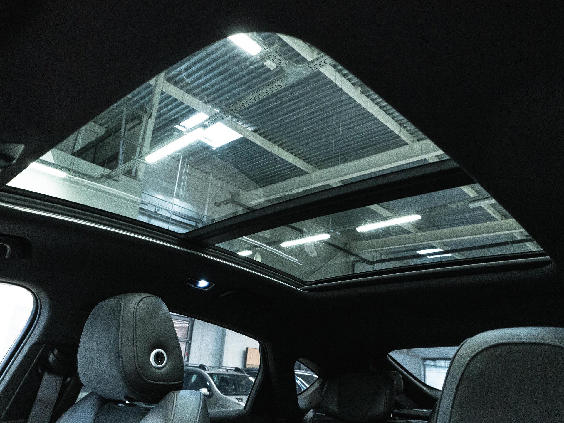 Geely Tugella 2022 28