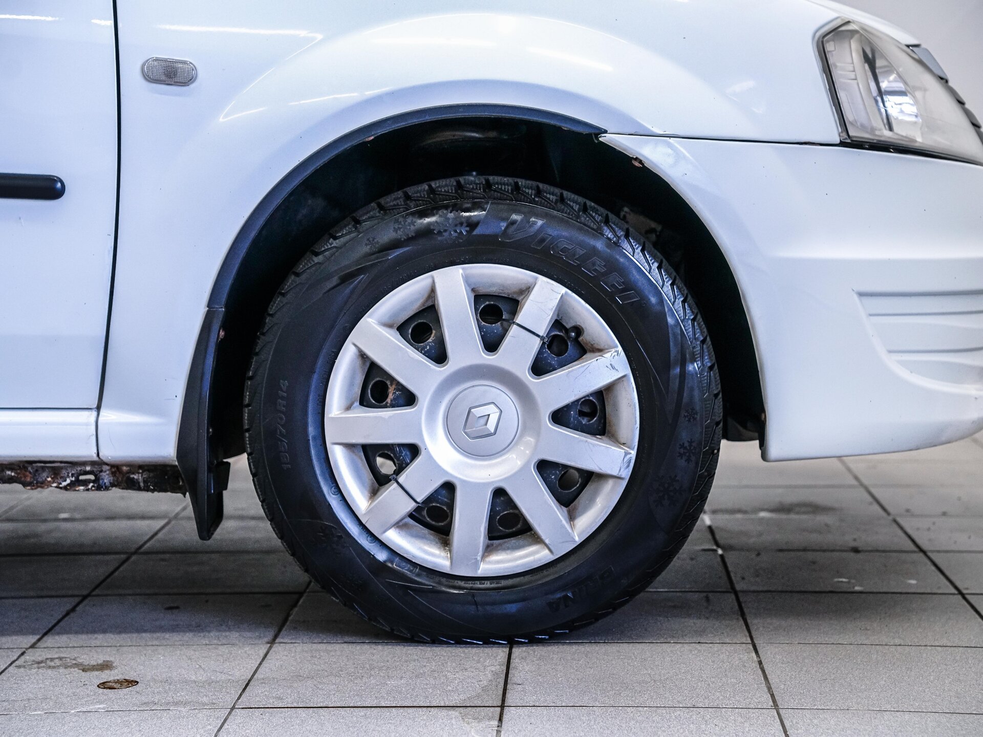 Renault Logan 2012 22