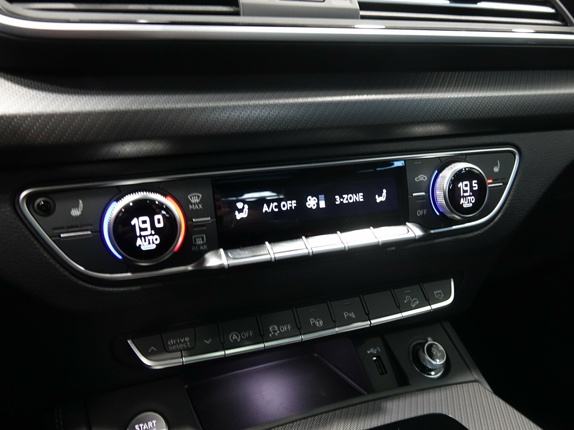 Автомобиль Audi Q5 L 45 TFSI 2.0 AMT (245 л.с.) 4WD - 18