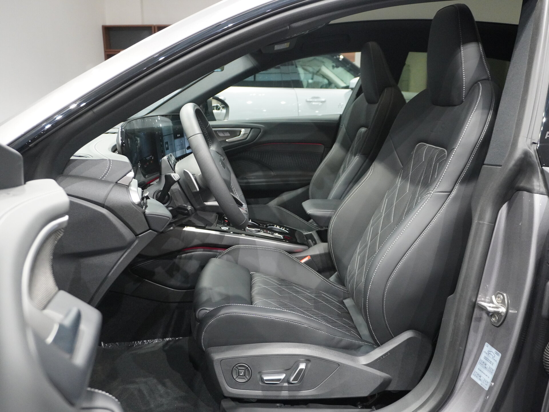 Автомобиль Audi A5 L 2.0 AMT (204 л.с.) 4WD - 8