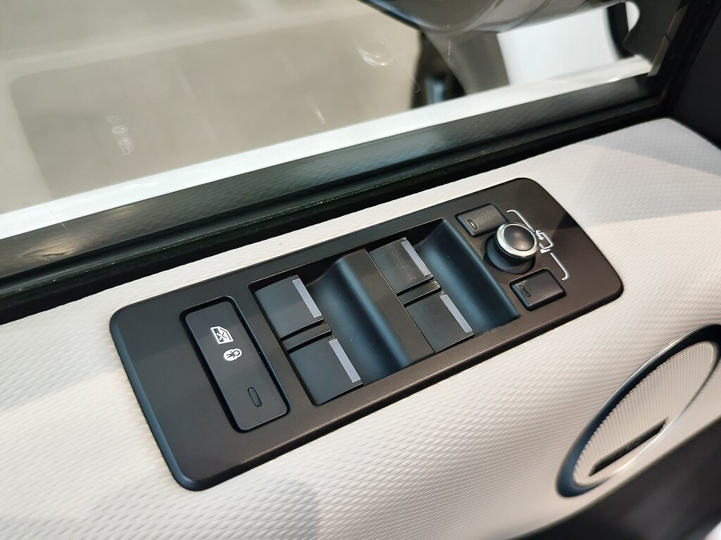 Автомобиль Land Rover Discovery D250 3.0d AT (249 л.с.) 4WD - 19