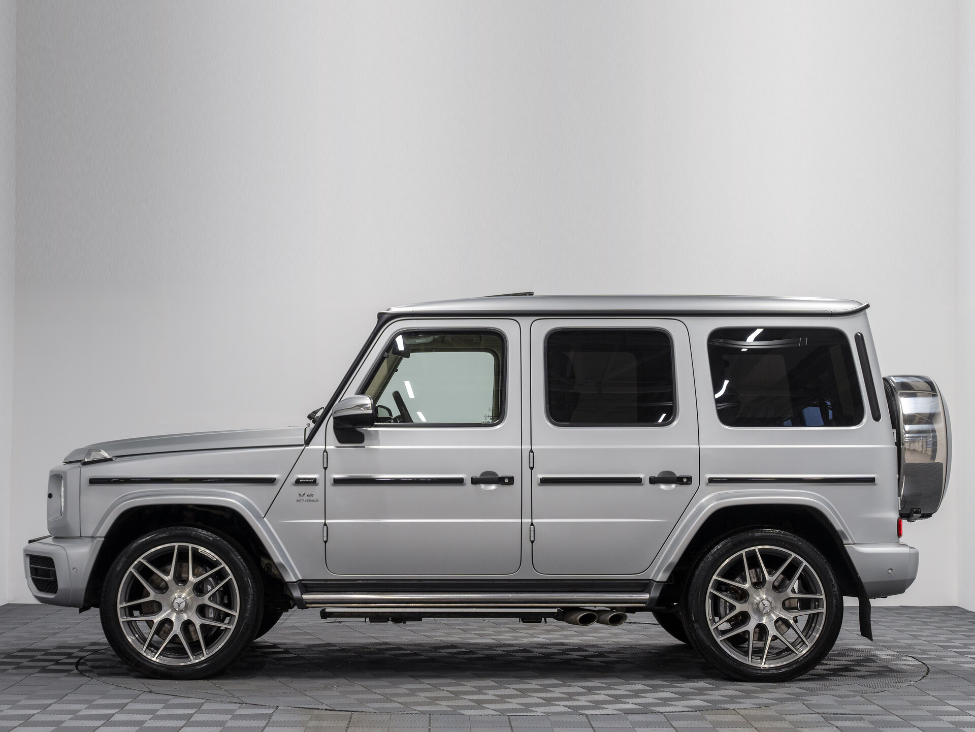 Автомобиль Mercedes-Benz G-Класс AMG 63 AMG 4.0 AT (585 л.с.) 4WD - 12