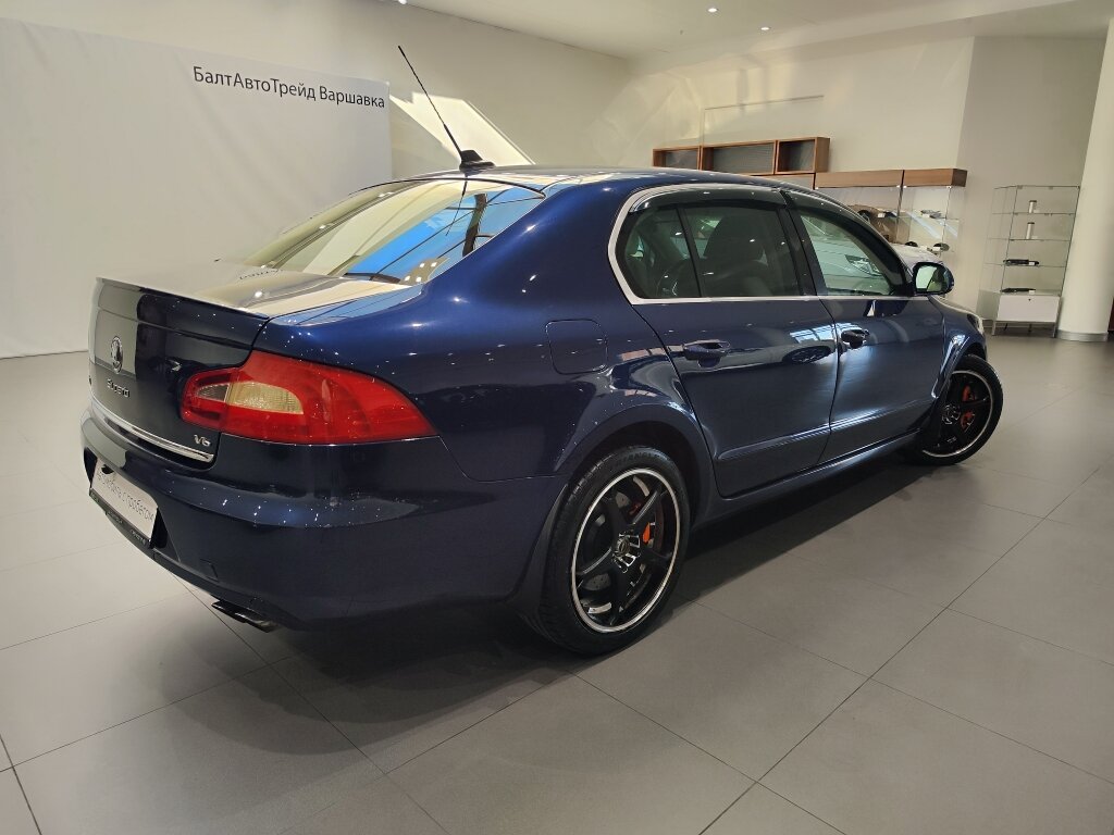 Автомобиль Skoda Superb 3.6 AMT (260 л.с.) 4WD - 6