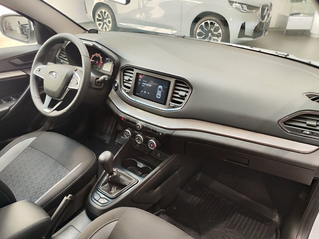 Автомобиль Lada (ВАЗ) Vesta 1.6 MT (106 л.с.) - 12