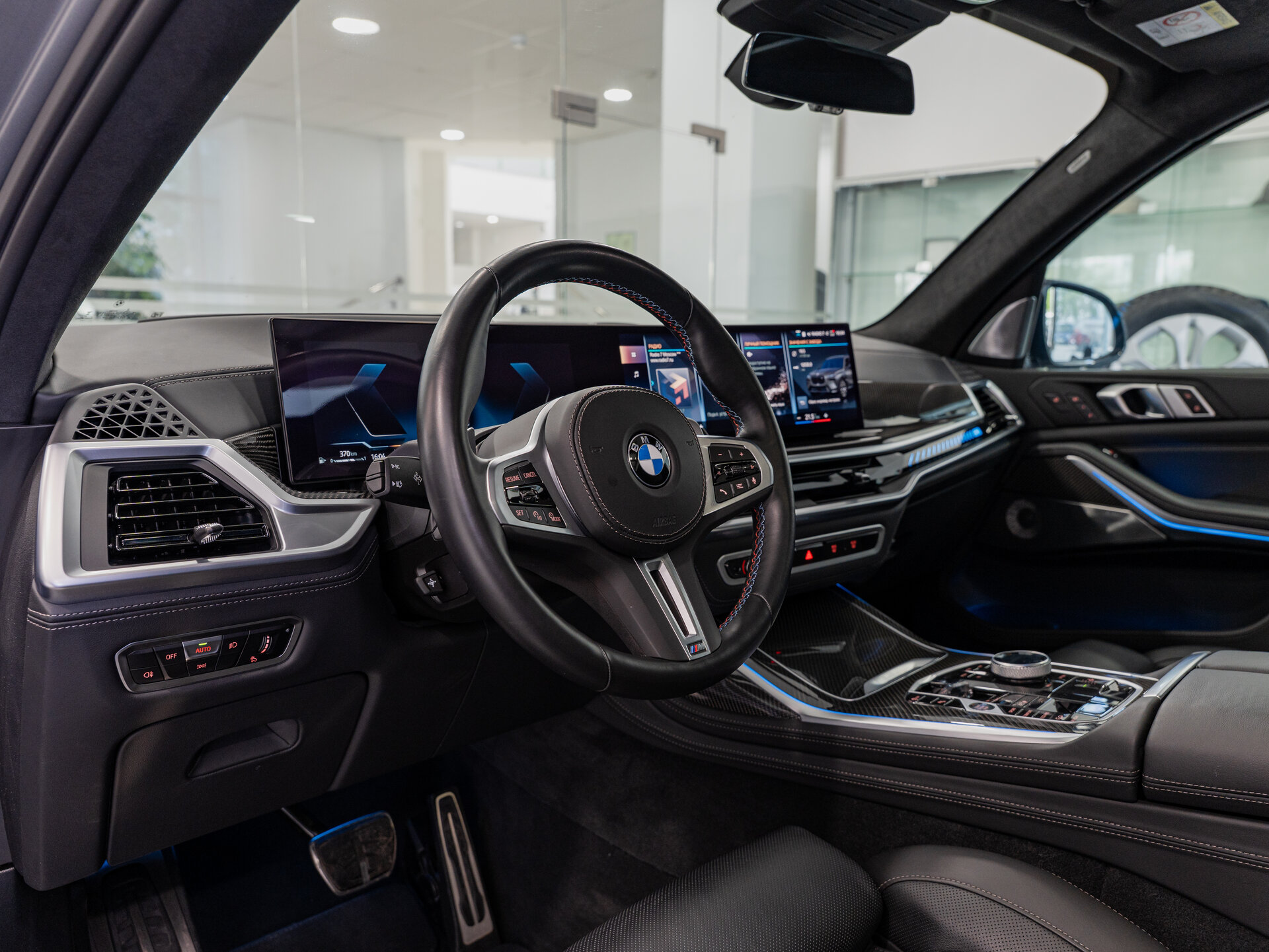 Автомобиль BMW X7 M60i 4.4 AT (530 л.с.) 4WD - 7