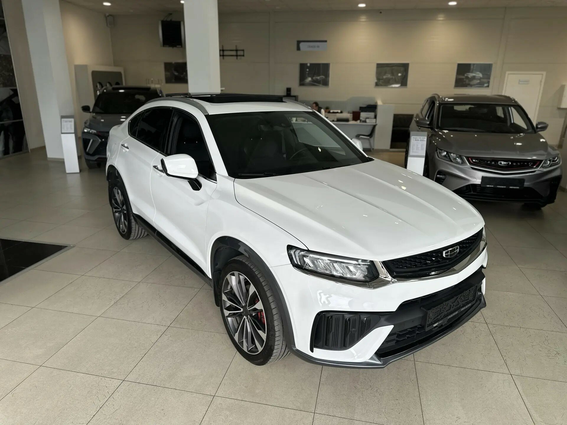 Geely Tugella 2.0 AT (238 л.с.) 4WD 2022