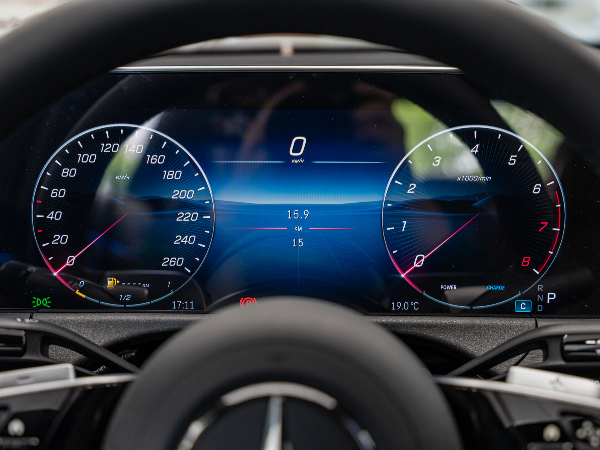 Автомобиль Mercedes-Benz E-Класс 260 L 2.0 AT (204 л.с.) 4WD - 18