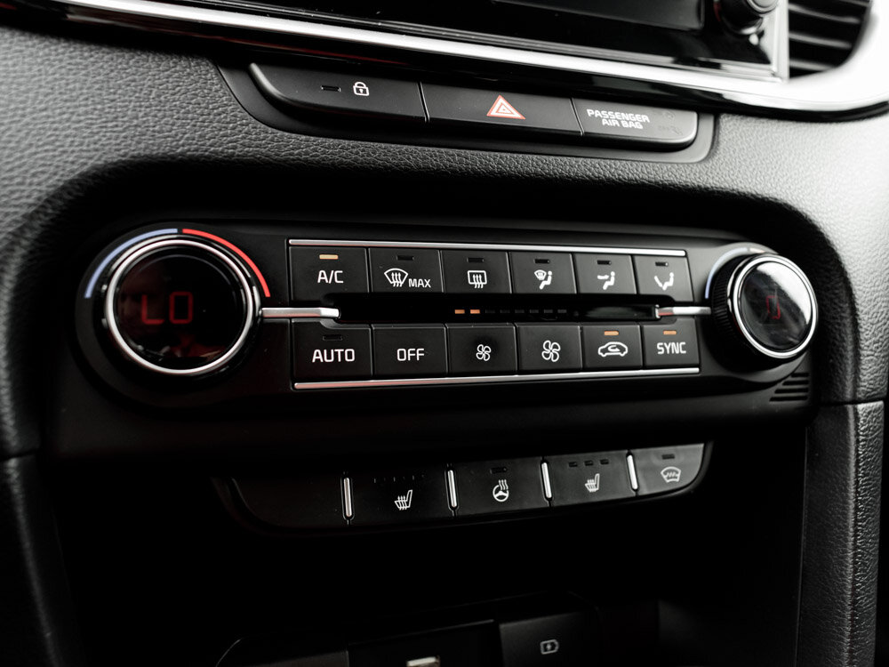 Купить Kia Ceed 1.4 AMT (140 л.с.), 2021 в Екатеренбурге