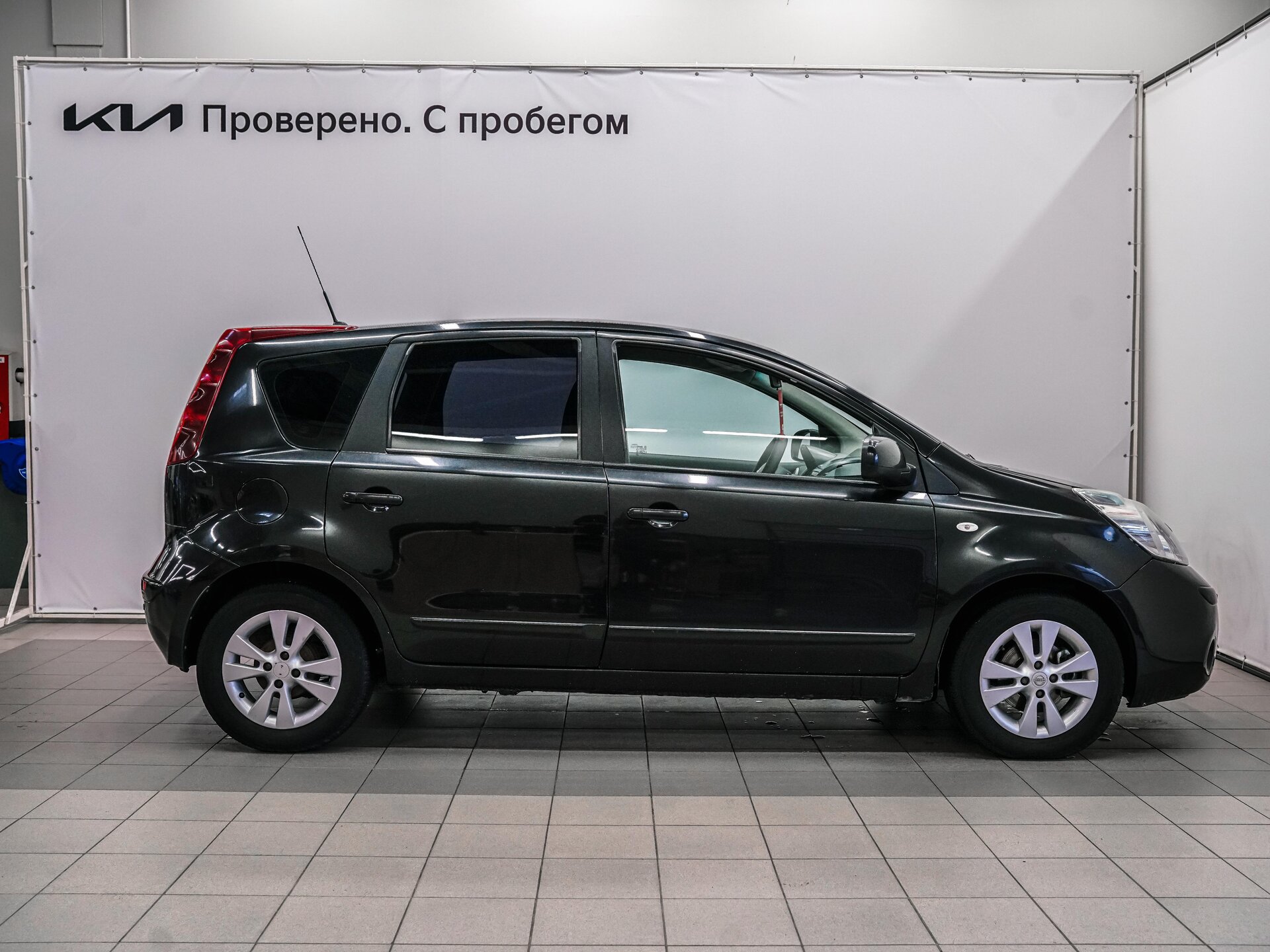 Nissan Note 2009 10