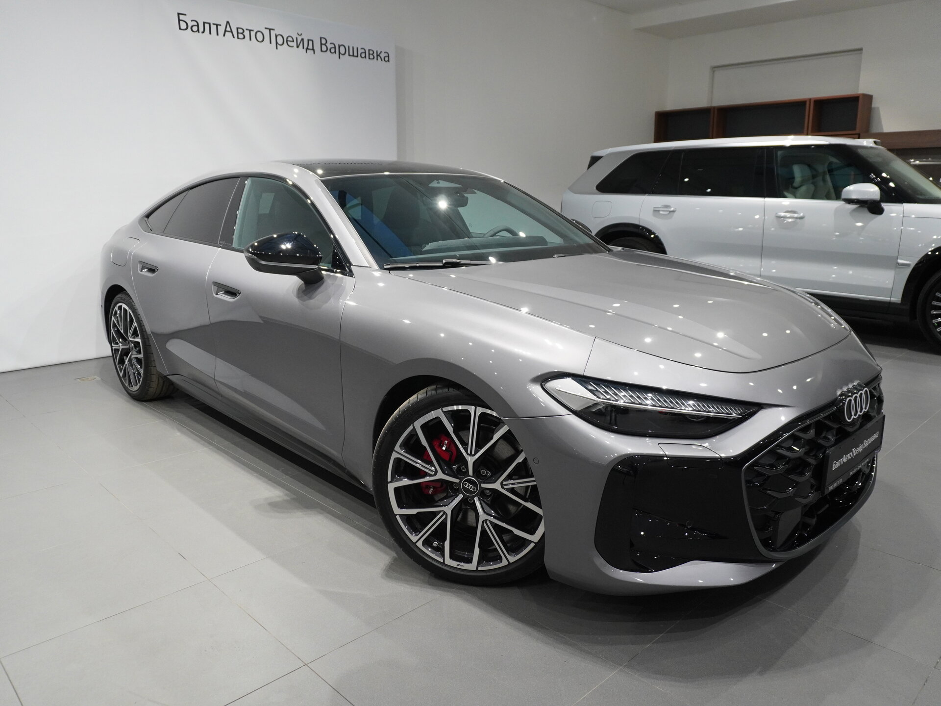 Автомобиль Audi A5 L 2.0 AMT (204 л.с.) 4WD - 4