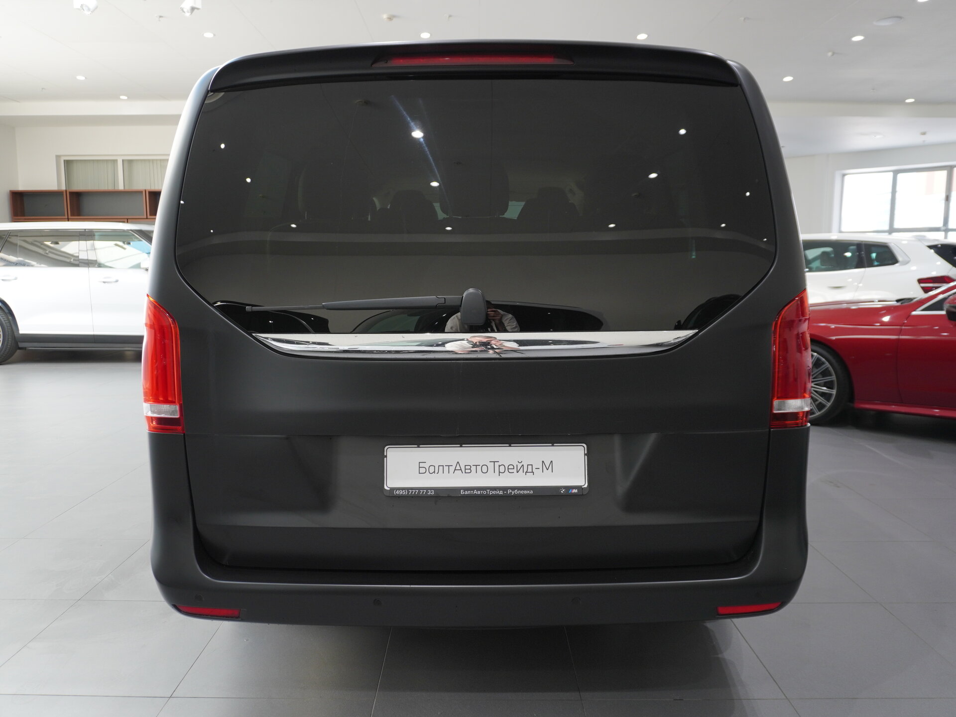 Автомобиль Mercedes-Benz V-Класс 250 d длинный 2.1d AT (190 л.с.) 4WD - 5