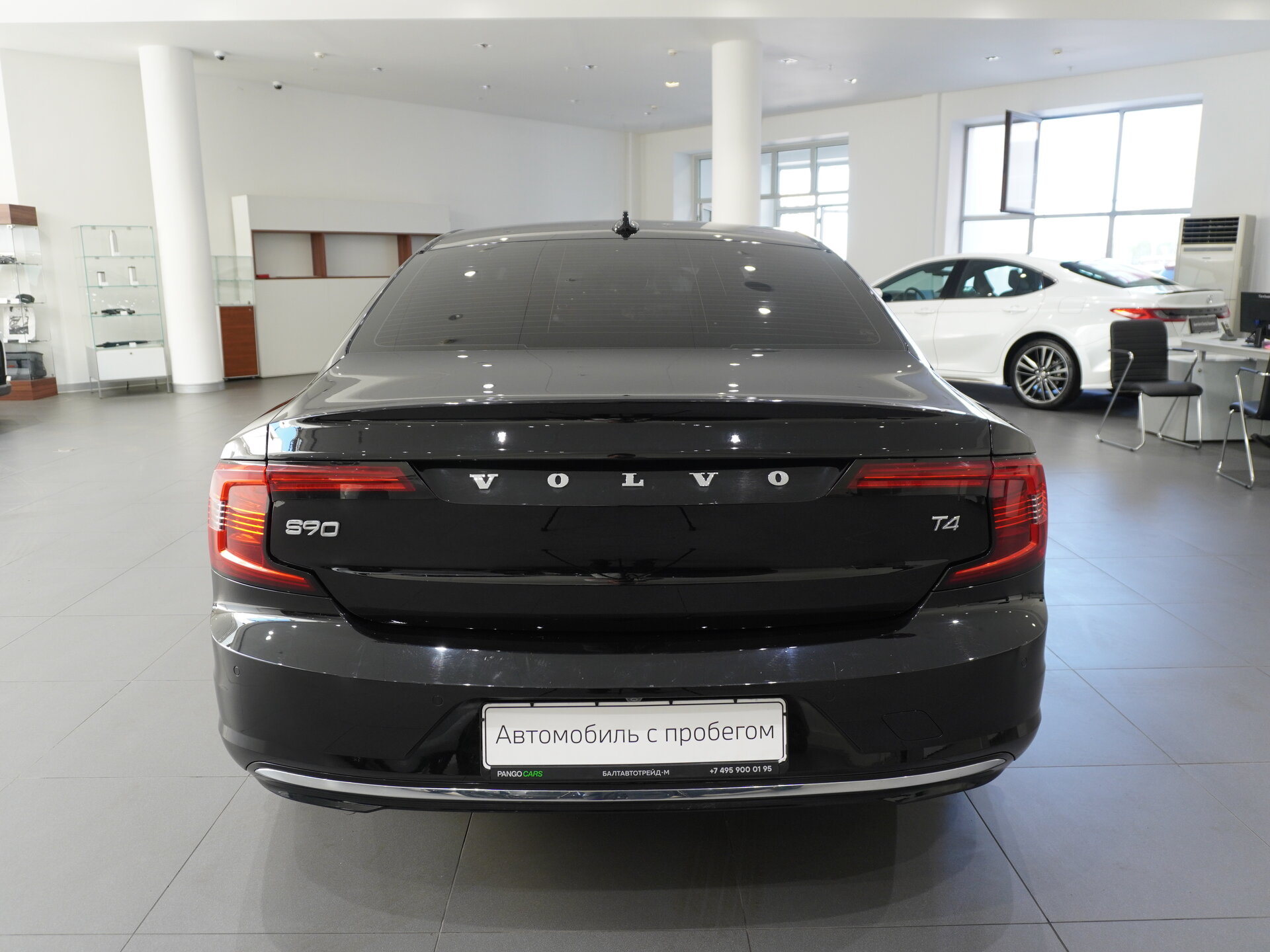 Автомобиль Volvo S90 2.0 AT (190 л.с.) - 5