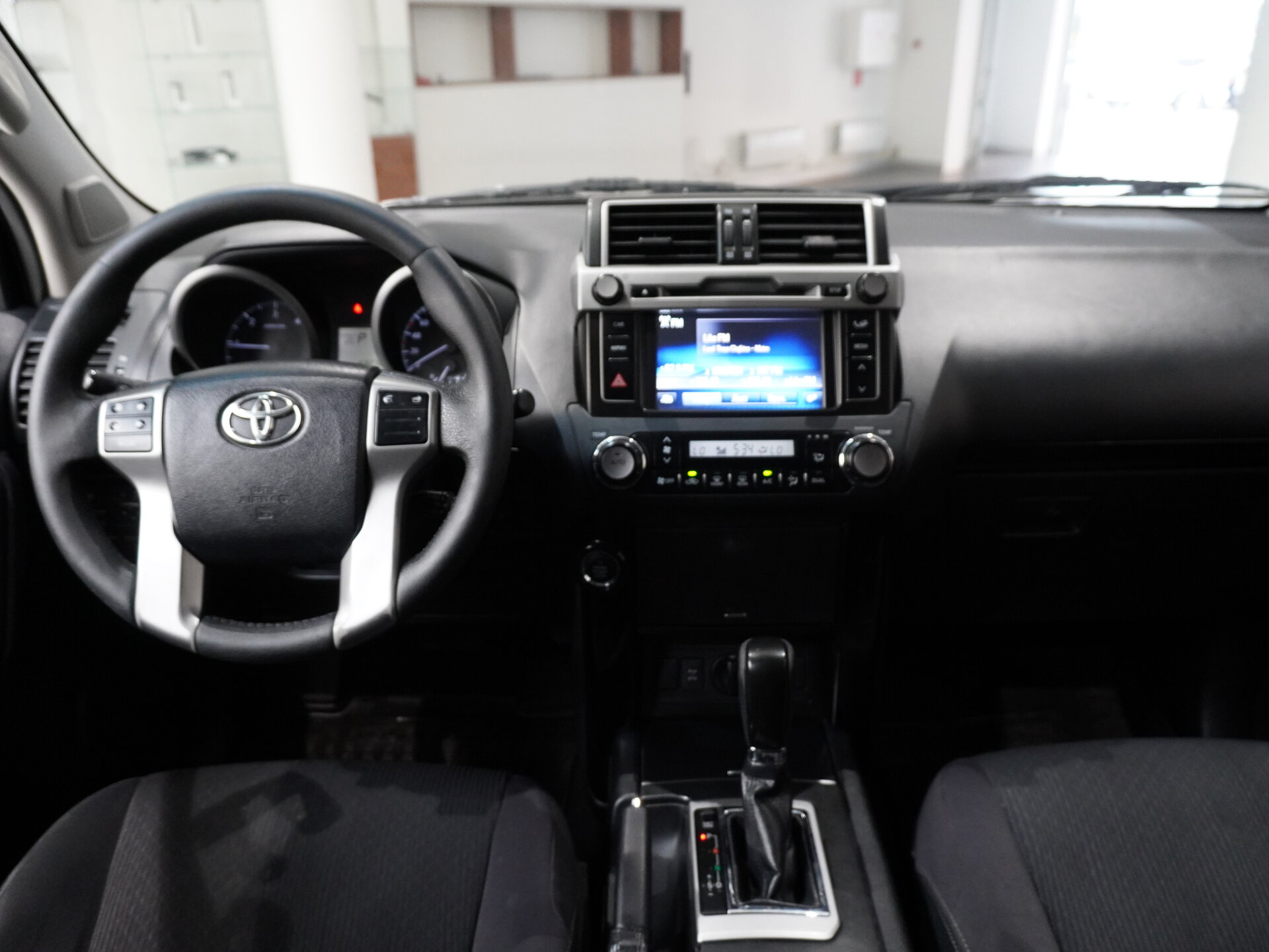 Автомобиль Toyota Land Cruiser Prado 3.0d AT (173 л.с.) 4WD - 13