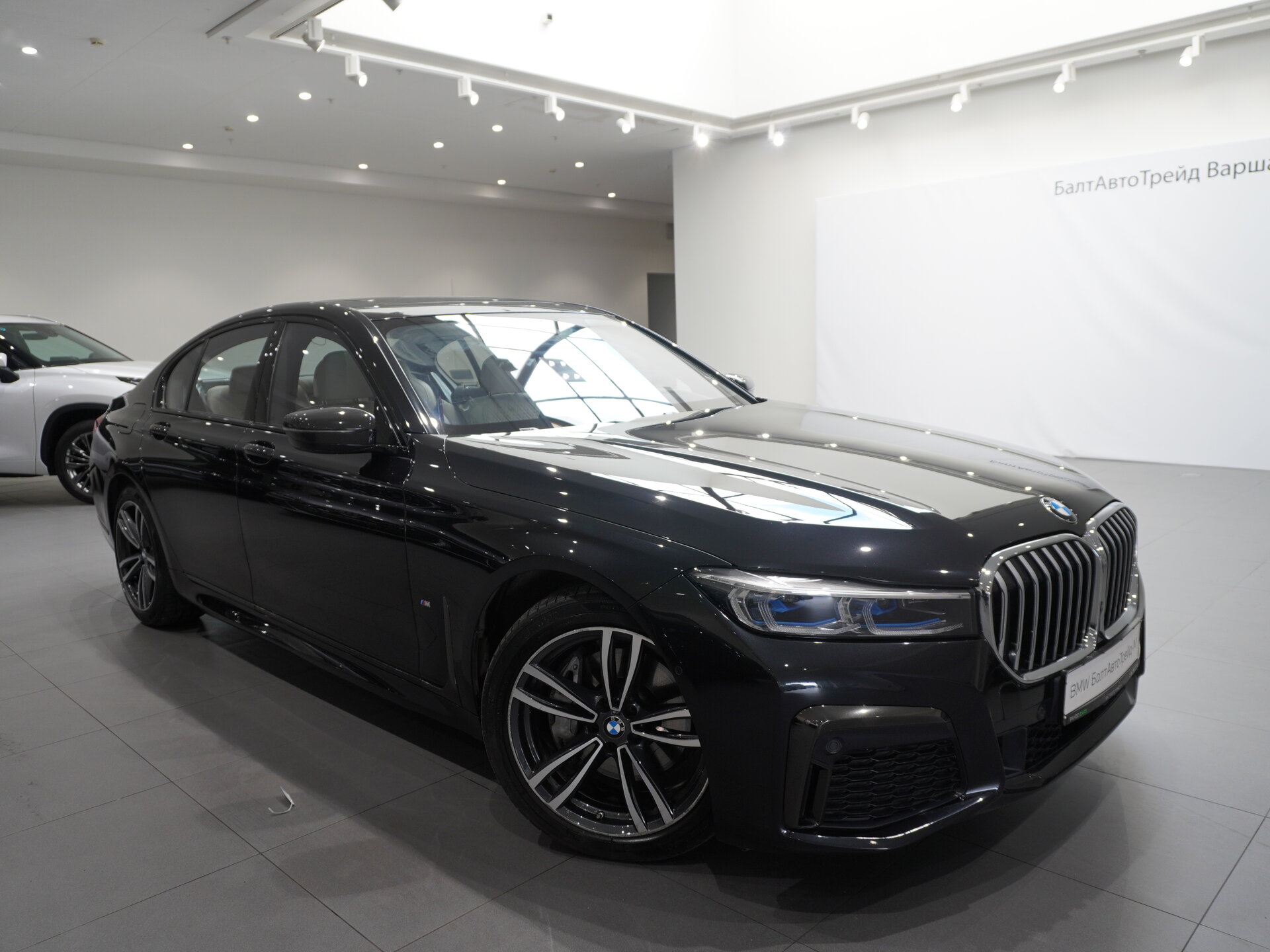 Автомобиль BMW 7 серии 740d xDrive 3.0d AT (320 л.с.) 4WD - 3