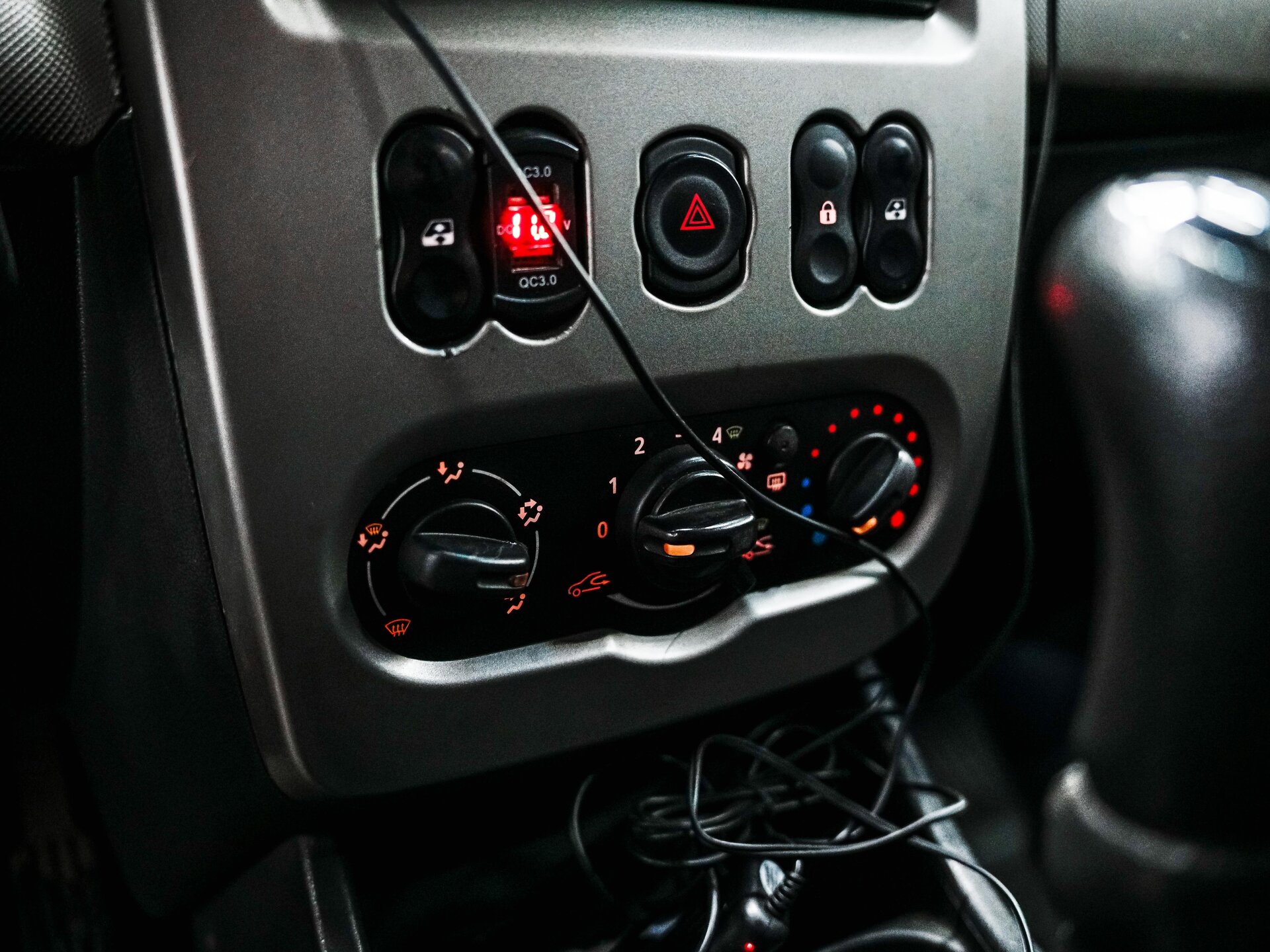 Renault Logan 2012 18