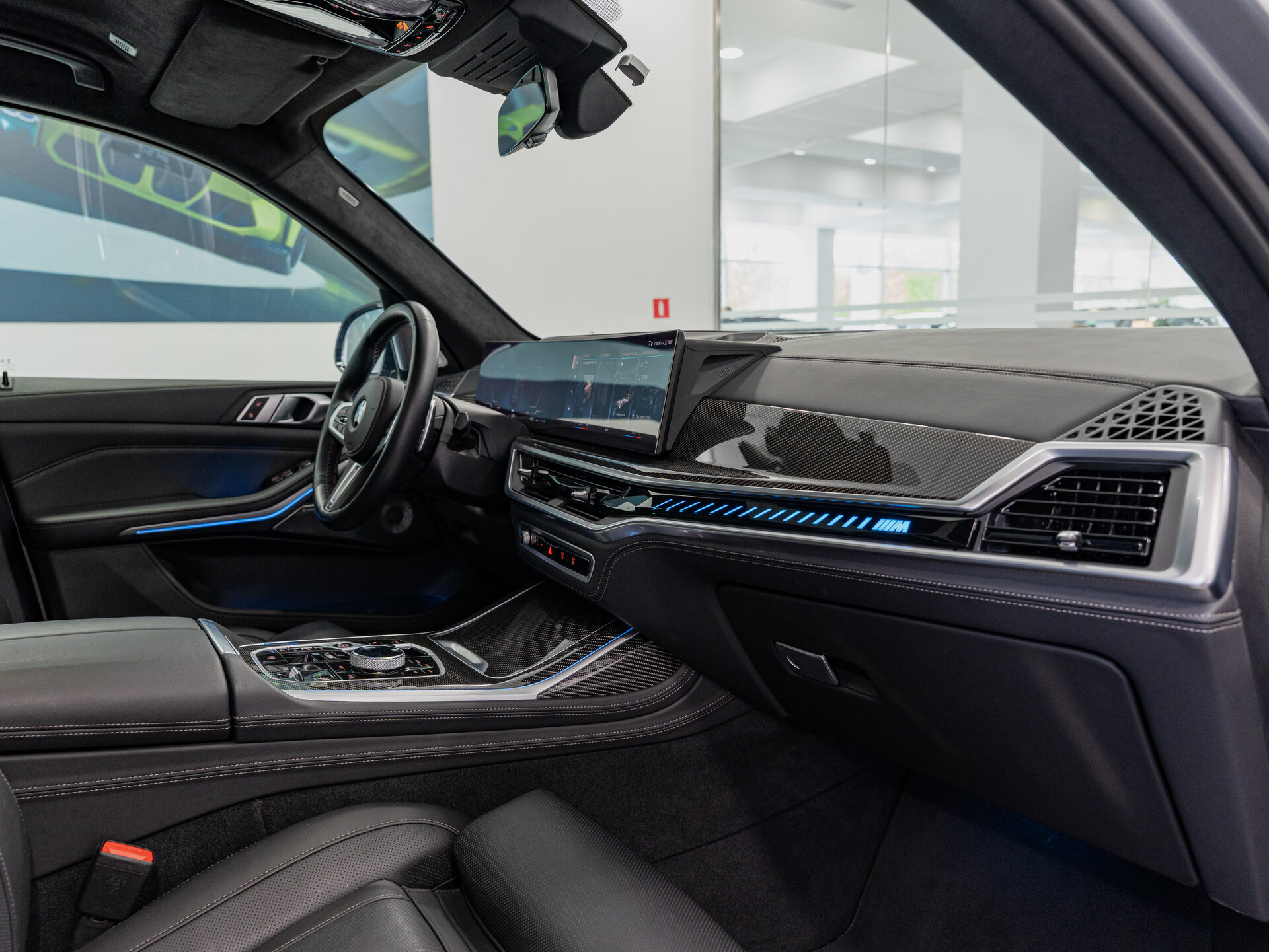 Автомобиль BMW X7 M60i 4.4 AT (530 л.с.) 4WD - 9