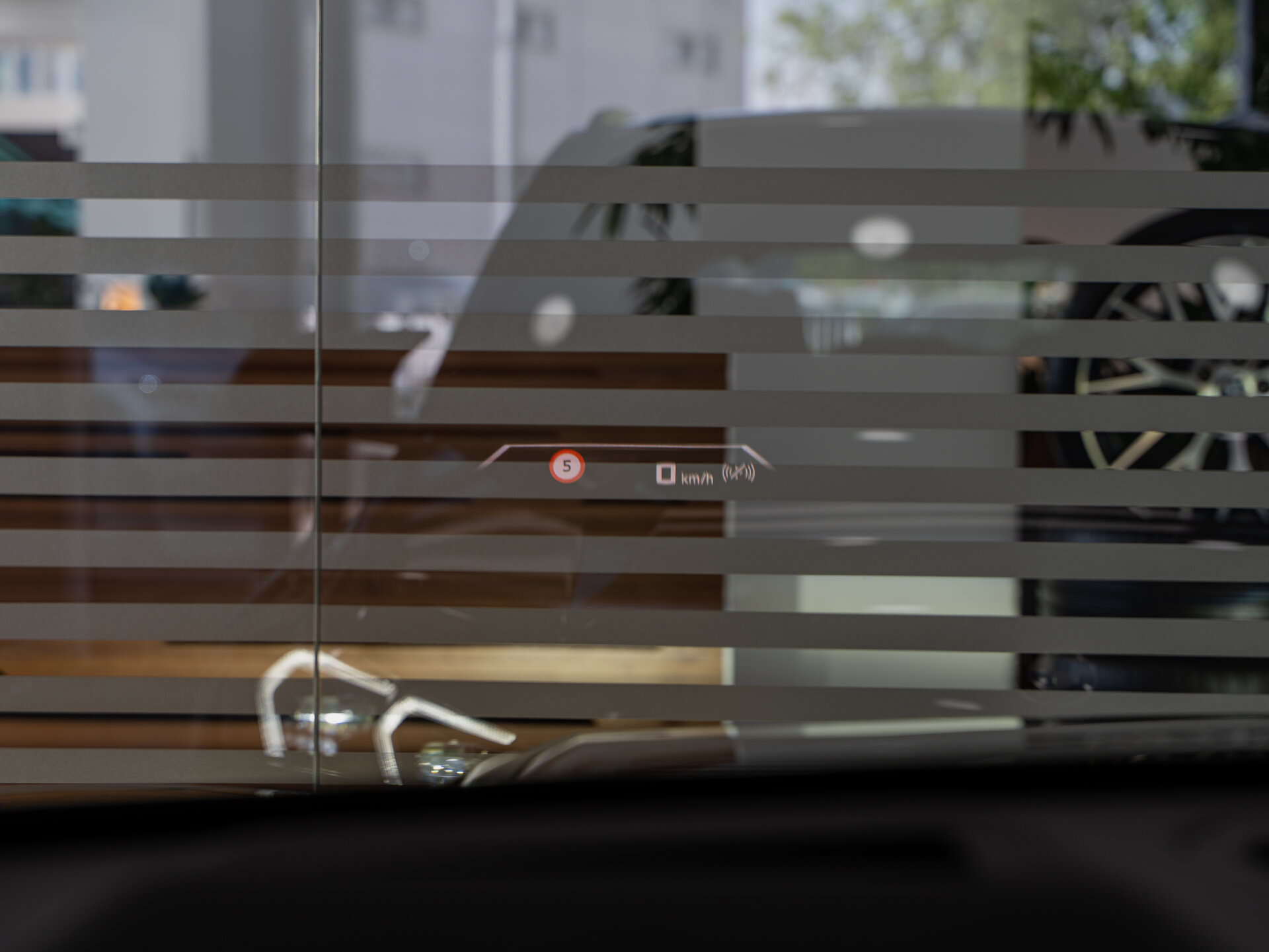 Автомобиль BMW X1 M35Li 2.0 AMT (300 л.с.) 4WD - 13