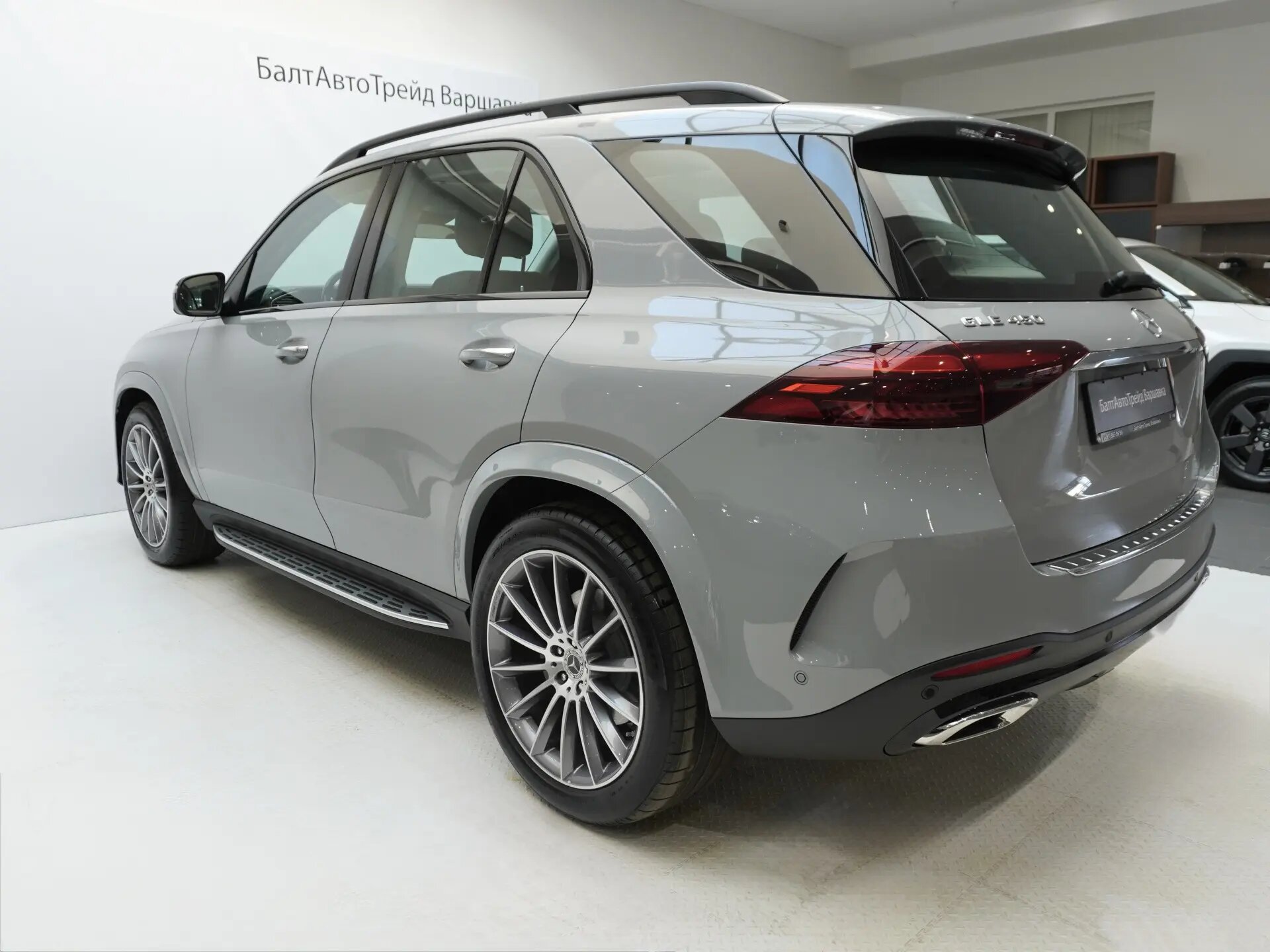 Автомобиль Mercedes-Benz GLE 450 3.0 AT (381 л.с.) 4WD - 6