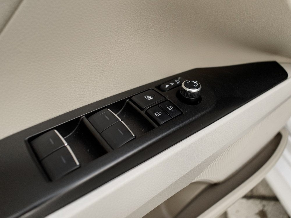 Купить Toyota Camry 3.5 AT (249 л.с.), 2022 в Екатеренбурге