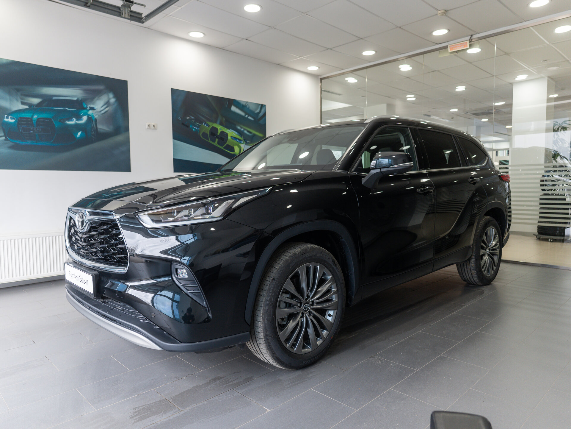 Автомобиль Toyota Highlander 2.0 AT (248 л.с.) 4WD - 1