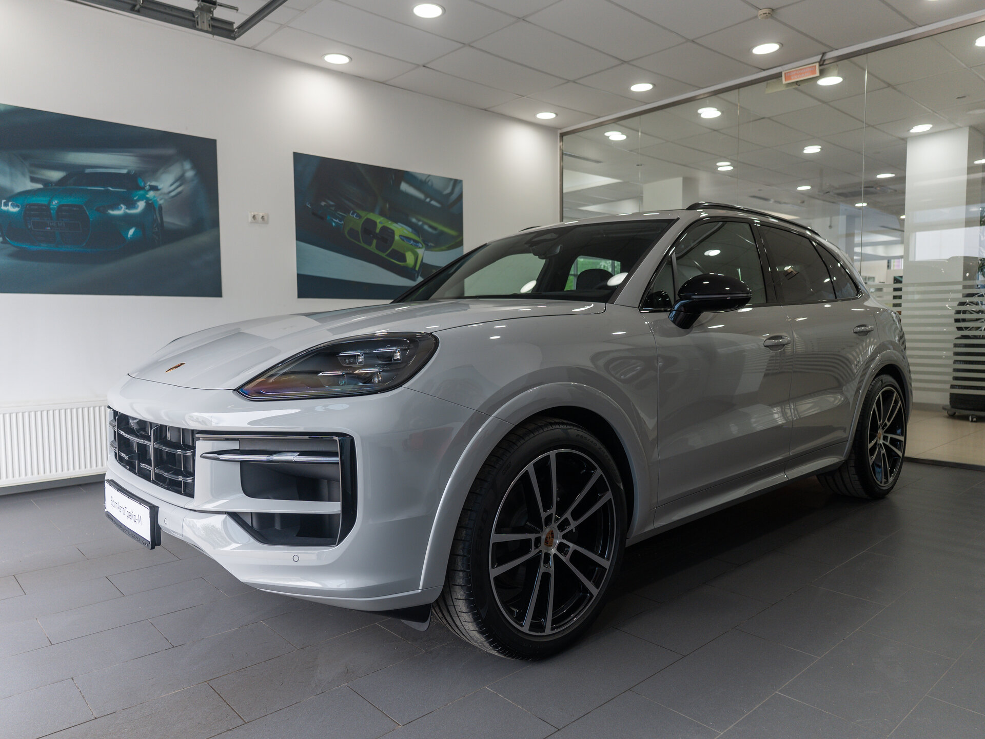 Автомобиль Porsche Cayenne 3.0 AT (353 л.с.) 4WD - 1