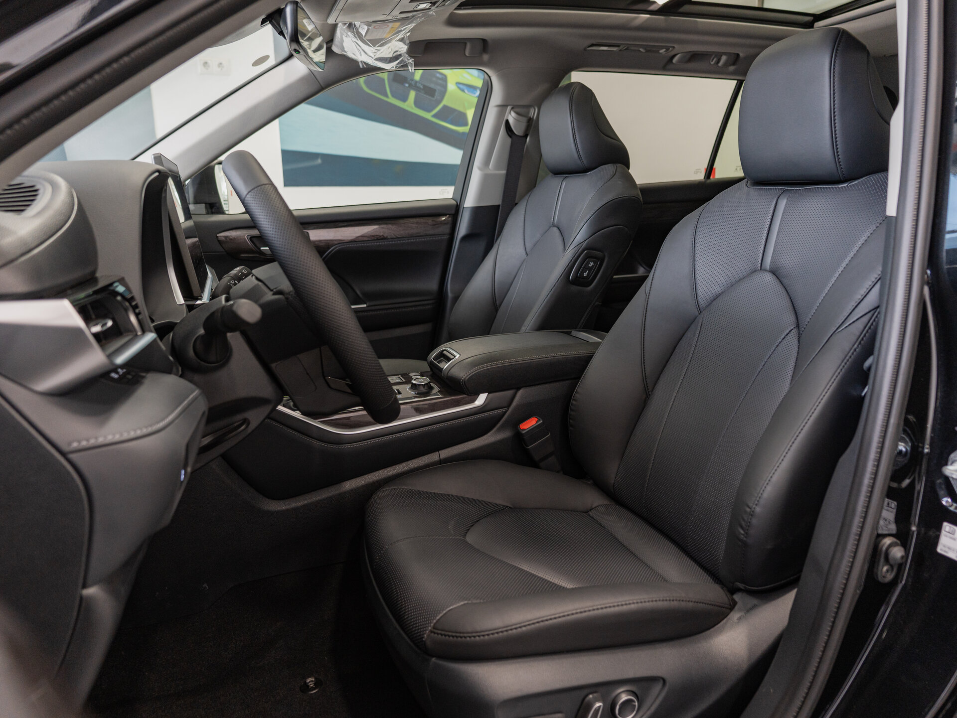 Автомобиль Toyota Highlander 2.0 AT (248 л.с.) 4WD - 8