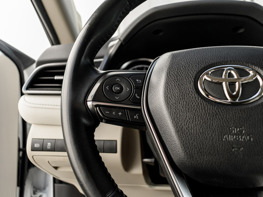 Купить Toyota Camry 3.5 AT (249 л.с.), 2022 в Екатеренбурге