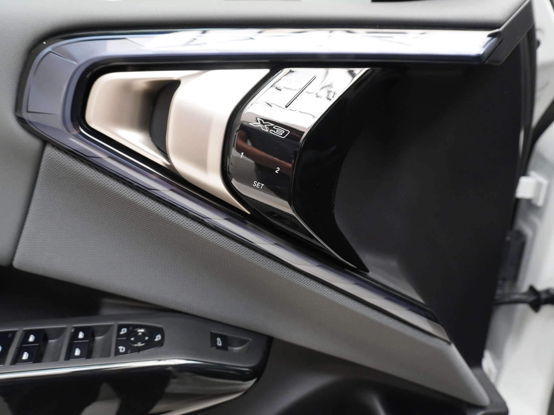 Автомобиль BMW X3 30L xDrive 2.0 AT (258 л.с.) 4WD - 15