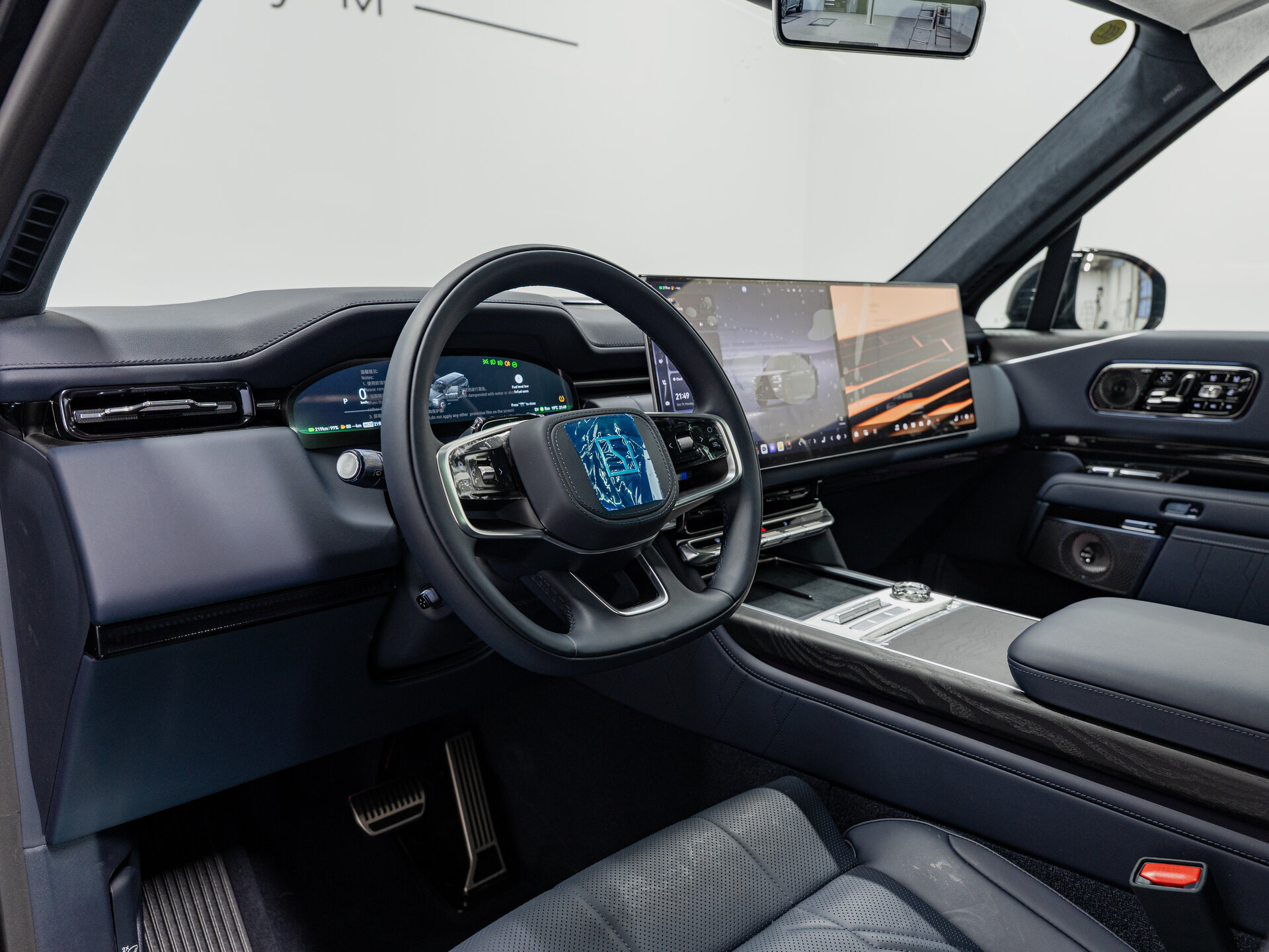 Автомобиль Zeekr 9X 55 kWh (до 3.5 т) 2.0hyb AT (898 л.с.) 4WD - 12