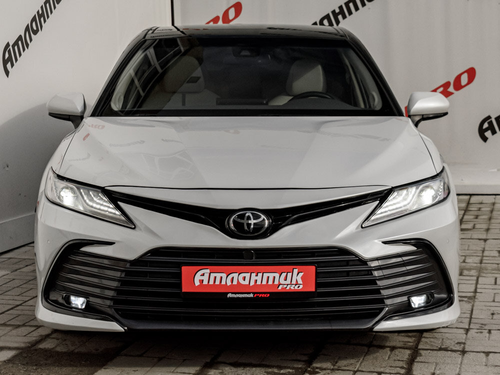 Купить Toyota Camry 3.5 AT (249 л.с.), 2022 в Екатеренбурге