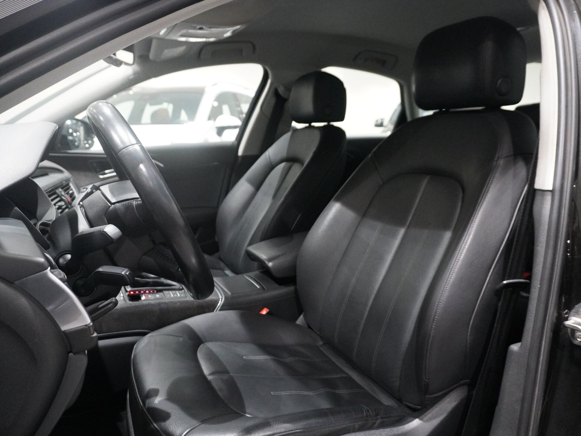 Автомобиль Audi A6 2.0 AMT (249 л.с.) 4WD - 8