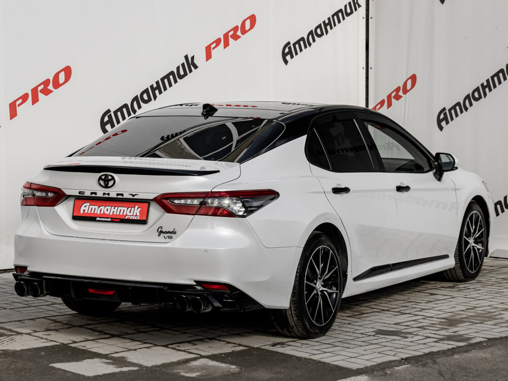 Купить Toyota Camry 3.5 AT (249 л.с.), 2022 в Екатеренбурге