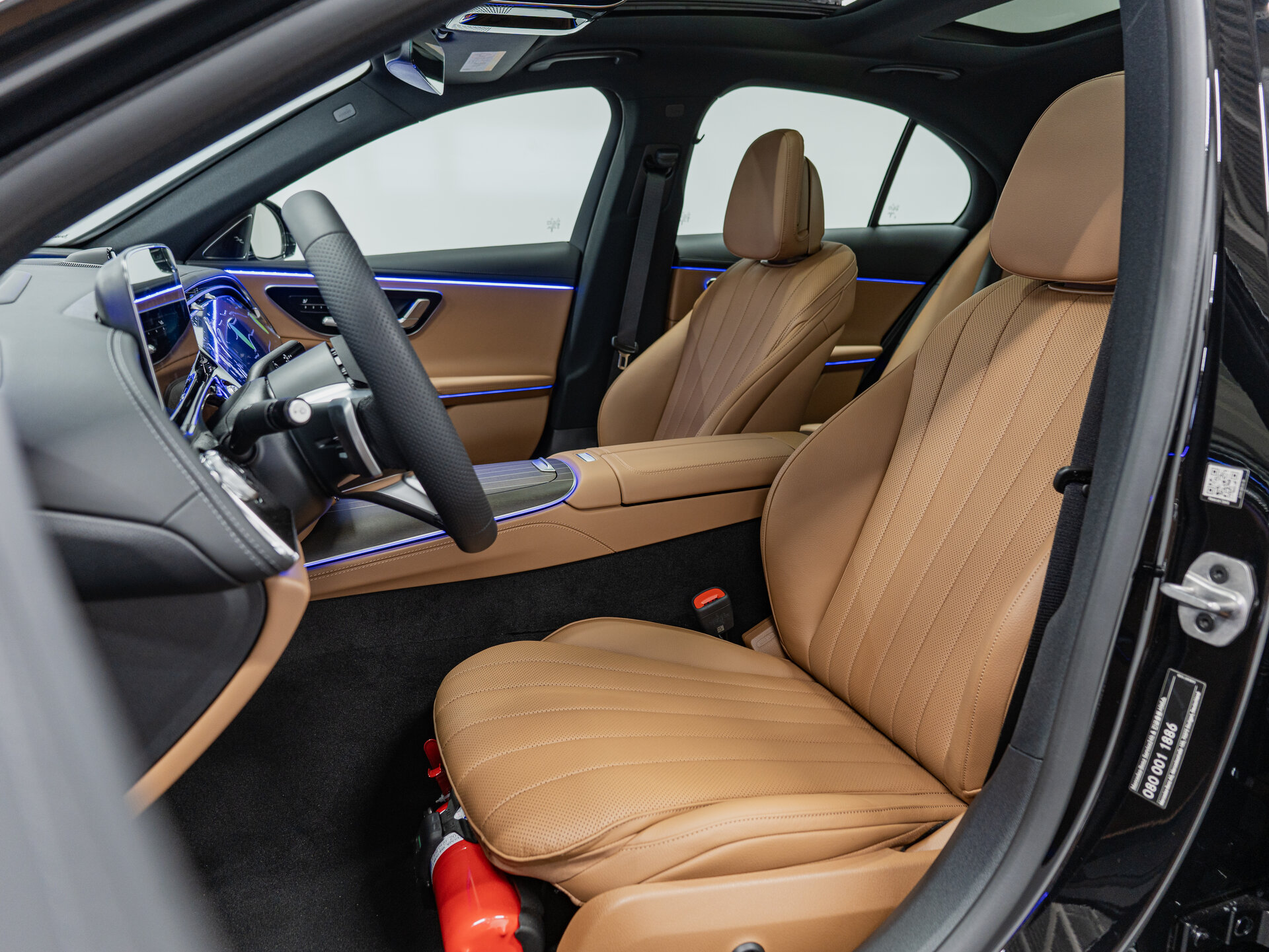 Автомобиль Mercedes-Benz E-Класс 300 2.0 AT (258 л.с.) 4WD - 19
