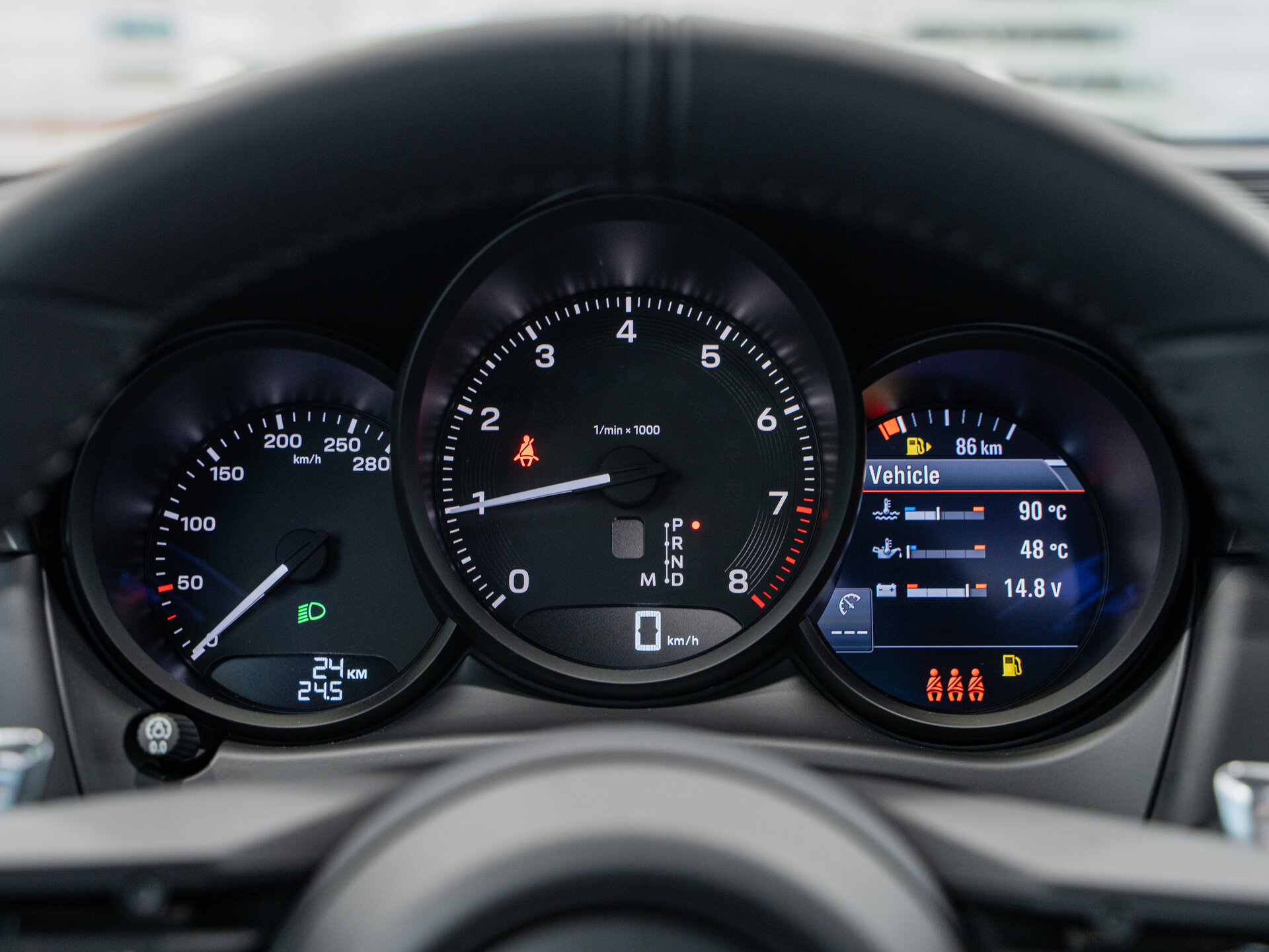 Автомобиль Porsche Macan 2.0 AMT (265 л.с.) 4WD - 11