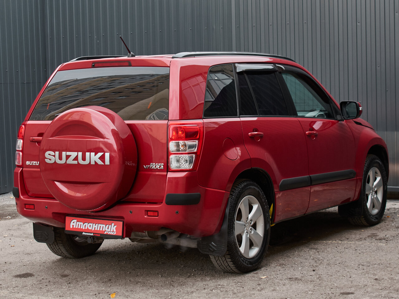 Купить Suzuki Grand Vitara 2.4 AT (169 л.с.) 4WD, 2011 в Екатеренбурге