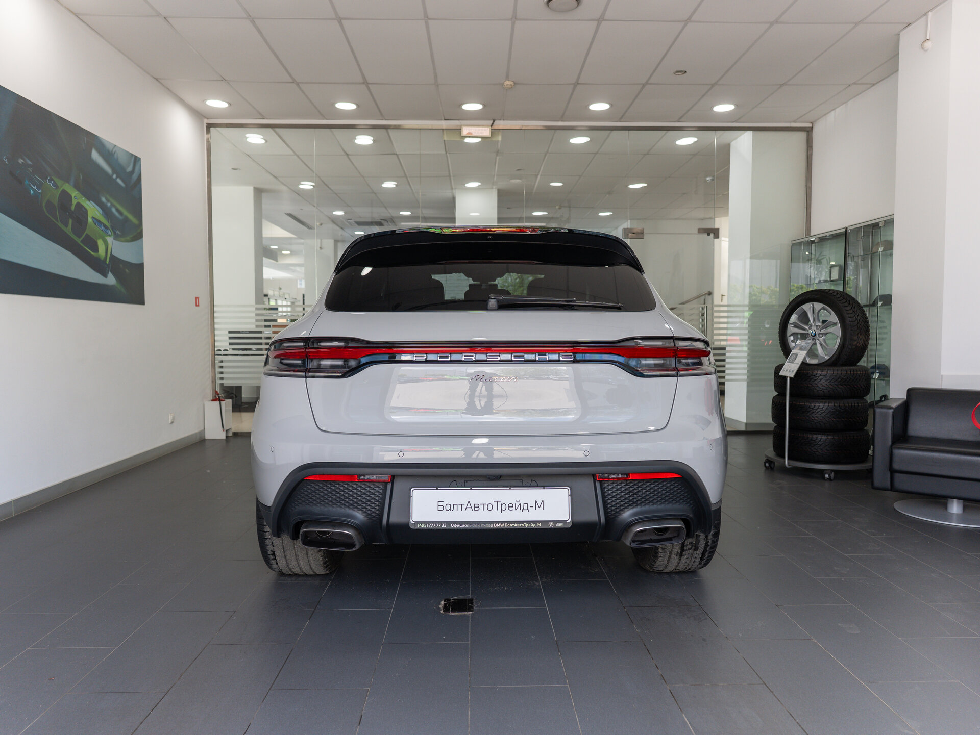 Автомобиль Porsche Macan 2.0 AMT (265 л.с.) 4WD - 4