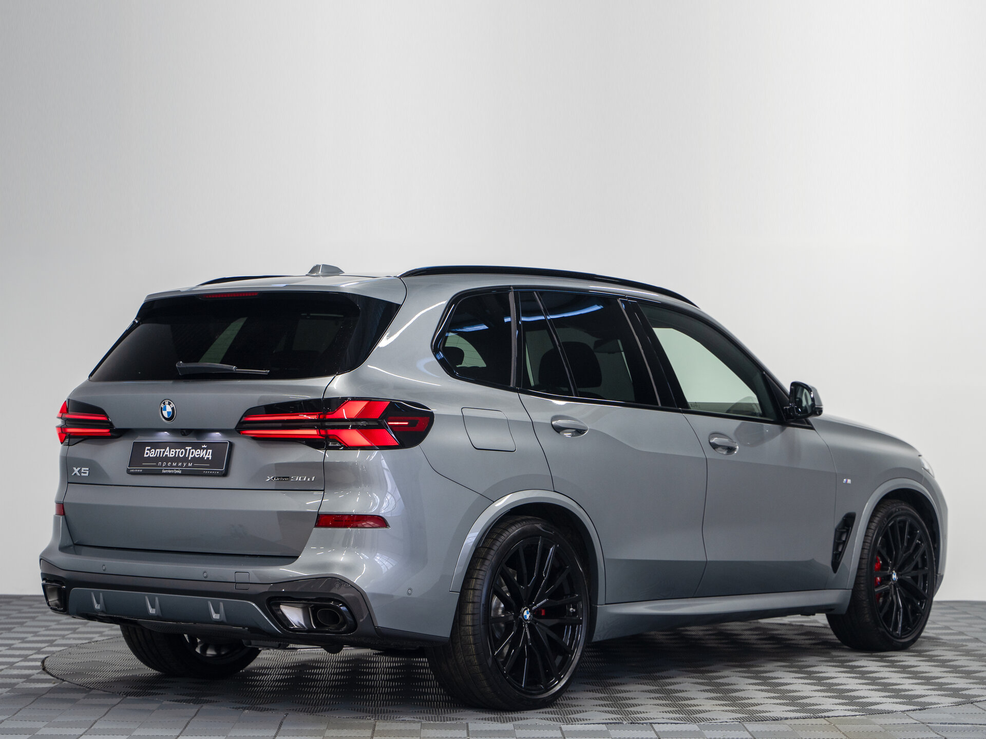 Автомобиль BMW X5 30d 3.0d AT (286 л.с.) 4WD - 7