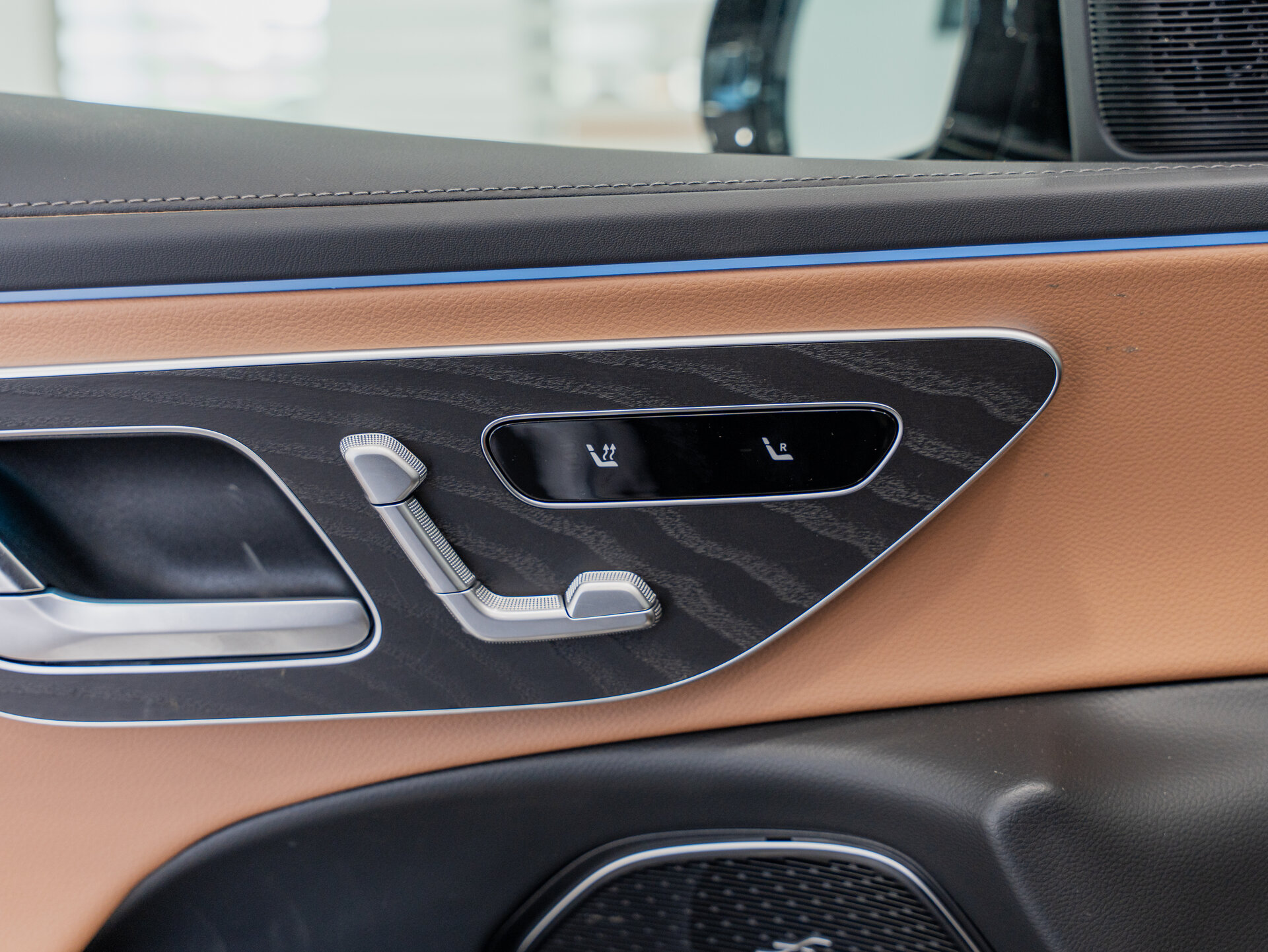Автомобиль Mercedes-Benz E-Класс 260 L 2.0 AT (204 л.с.) 4WD - 20