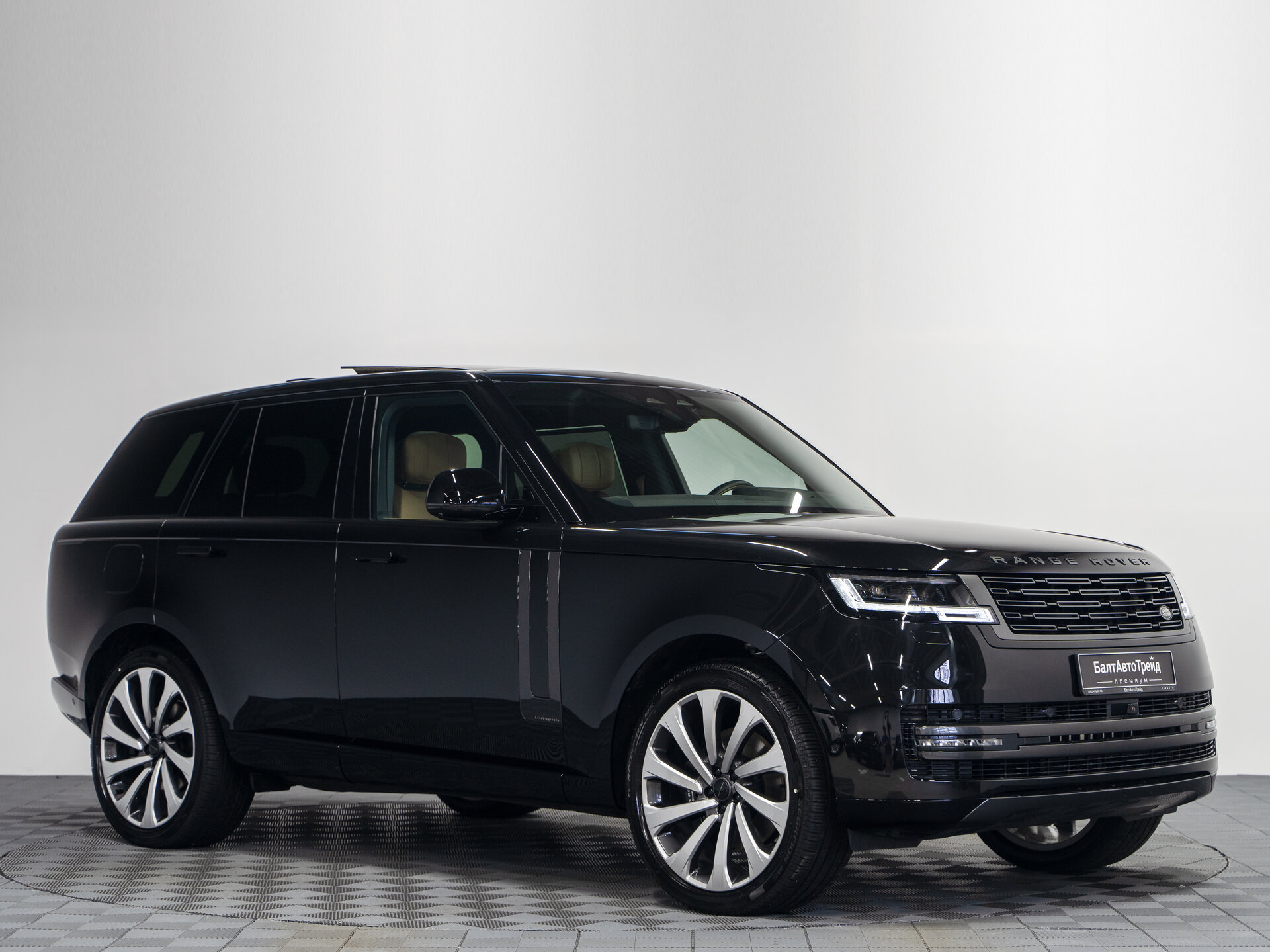 Автомобиль Land Rover Range Rover D350 MHEV 3.0d AT (350 л.с.) 4WD - 5