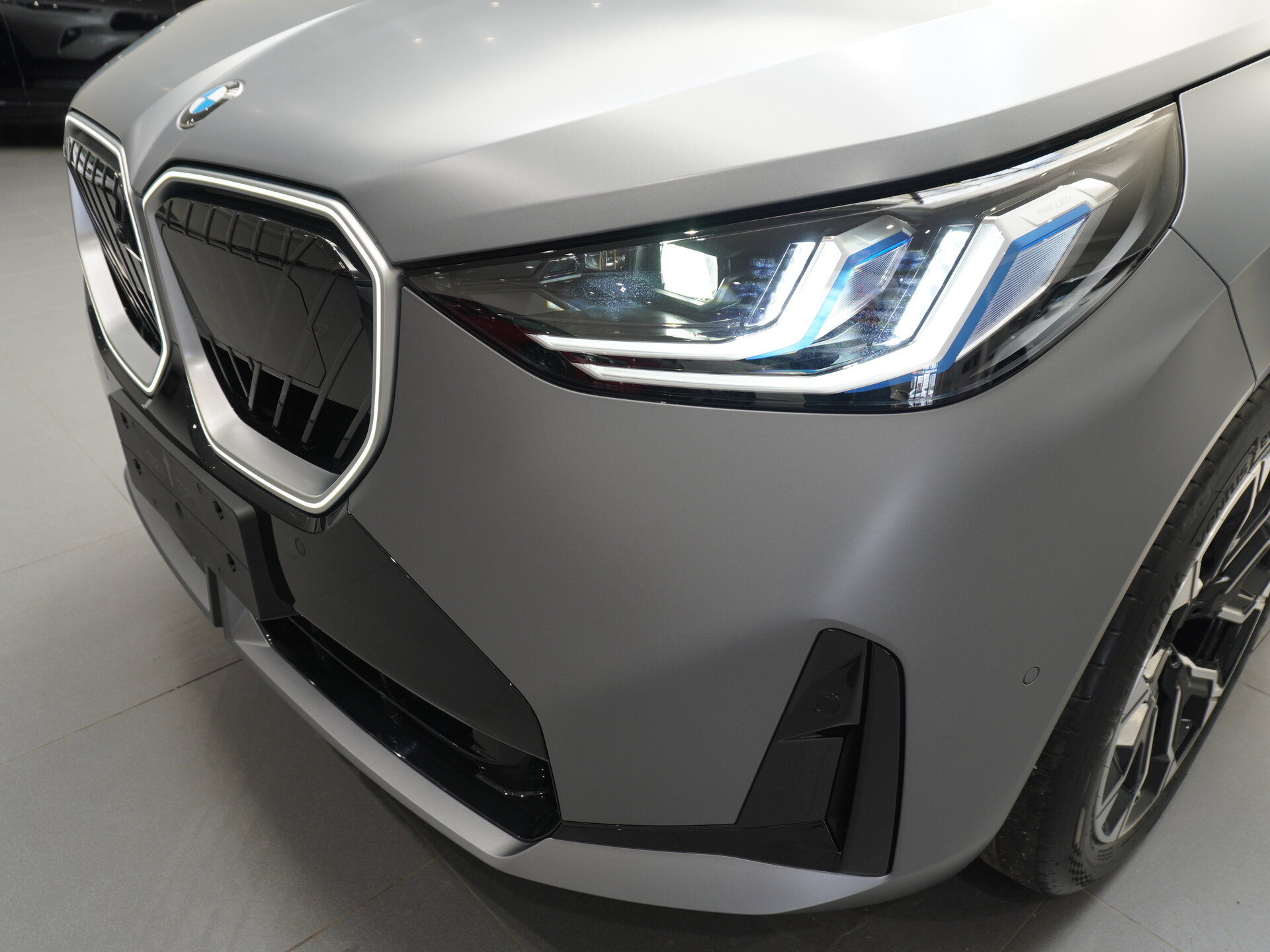 Автомобиль BMW X3 30L xDrive 2.0 AT (258 л.с.) 4WD - 4