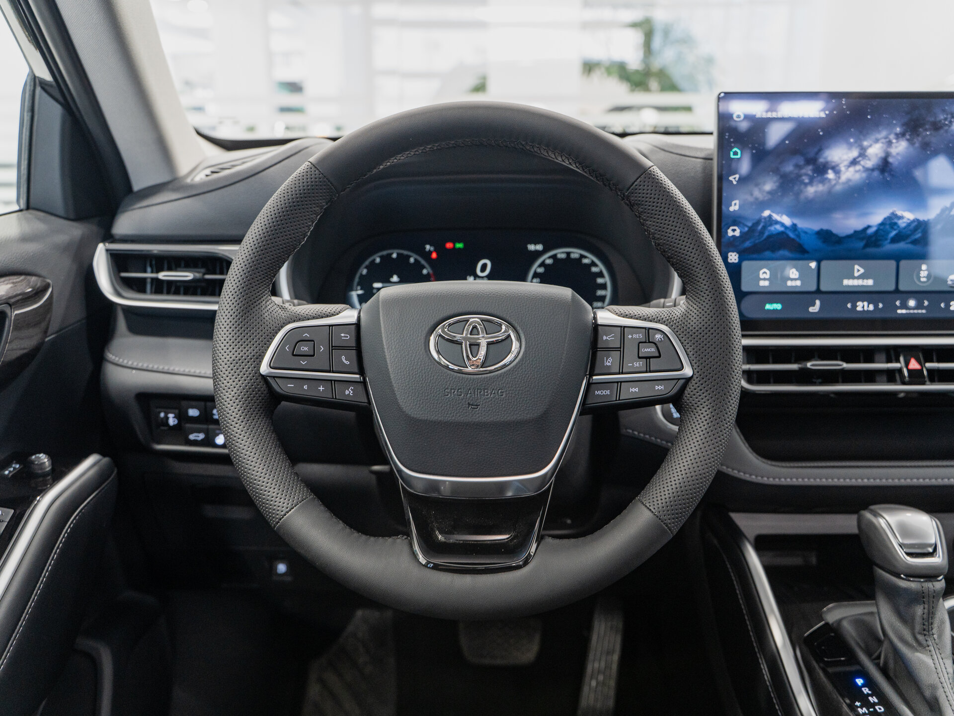 Автомобиль Toyota Highlander 2.0 AT (248 л.с.) 4WD - 10