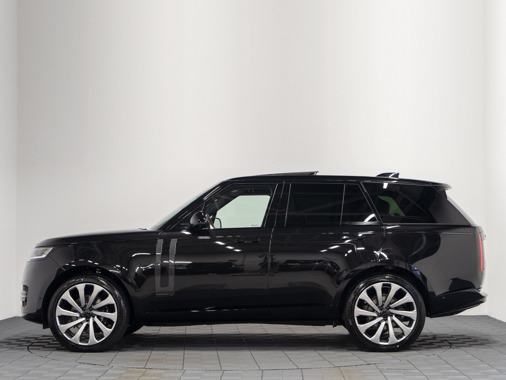 Автомобиль Land Rover Range Rover D350 MHEV 3.0d AT (350 л.с.) 4WD - 11
