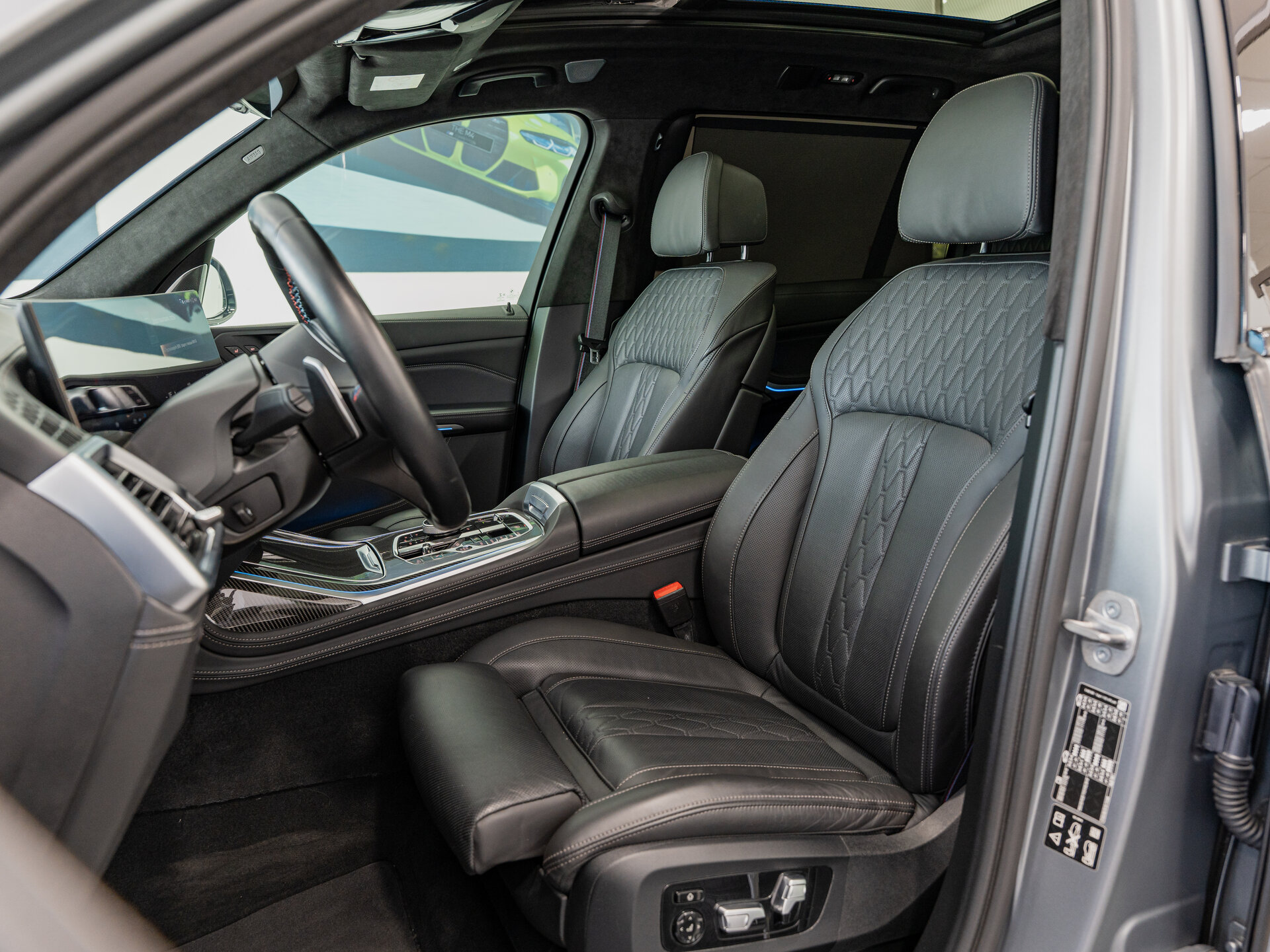 Автомобиль BMW X7 M60i 4.4 AT (530 л.с.) 4WD - 20