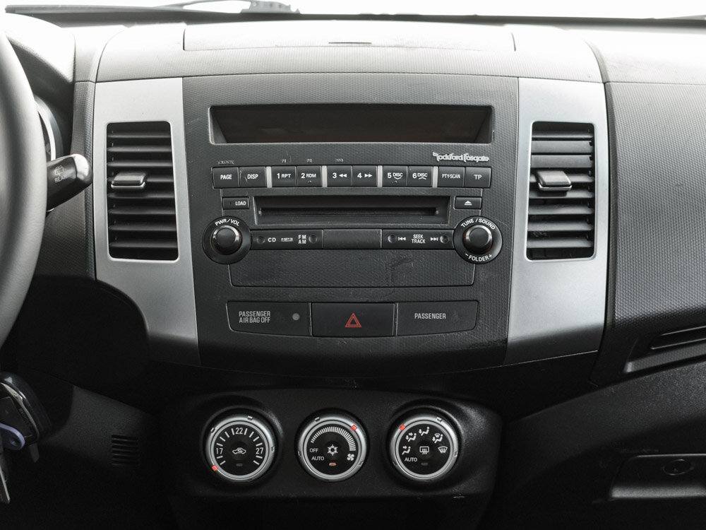 Купить Mitsubishi Outlander 3.0 AT (220 л.с.) 4WD, 2008 в Екатеренбурге