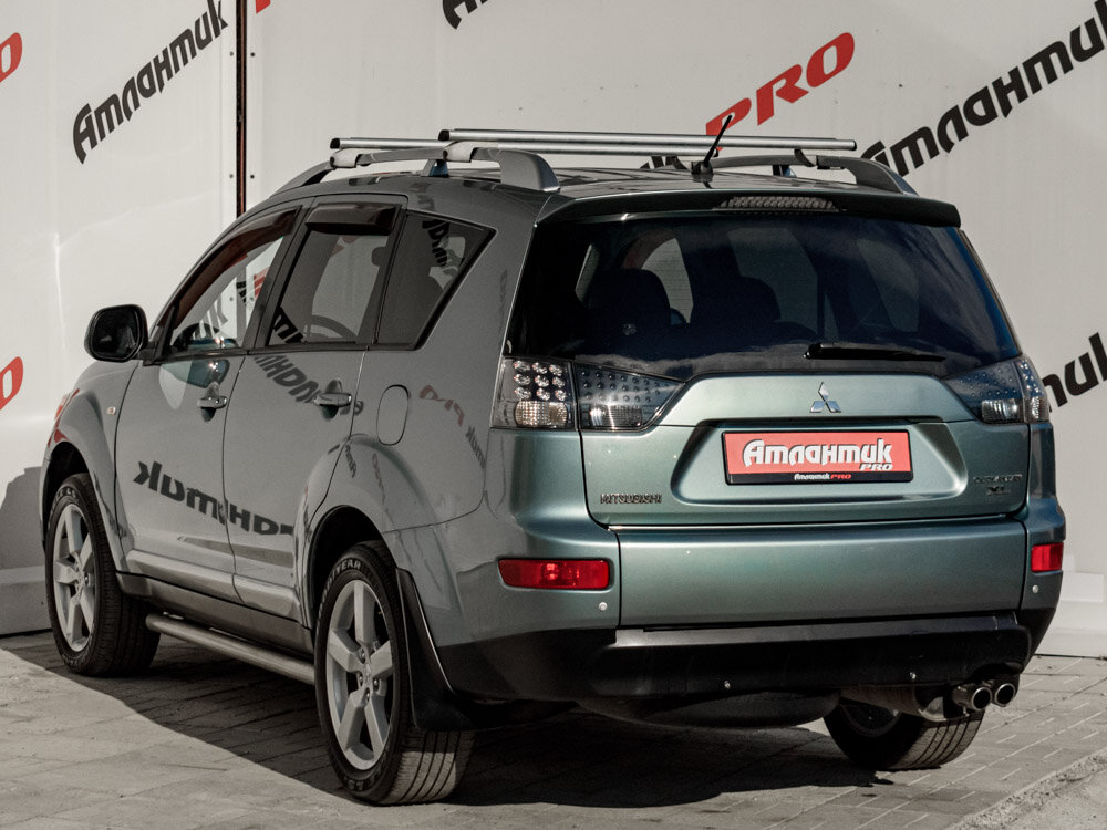 Купить Mitsubishi Outlander 3.0 AT (220 л.с.) 4WD, 2008 в Екатеренбурге